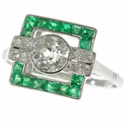 Bague Art Déco avec diamants et émeraudes