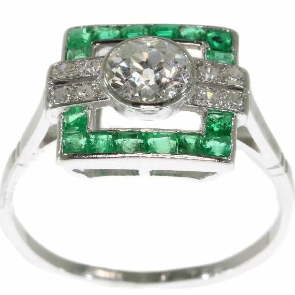 Bague Art Déco avec diamants et émeraudes