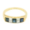 Bague Art Déco avec rangée de diamants et saphirs