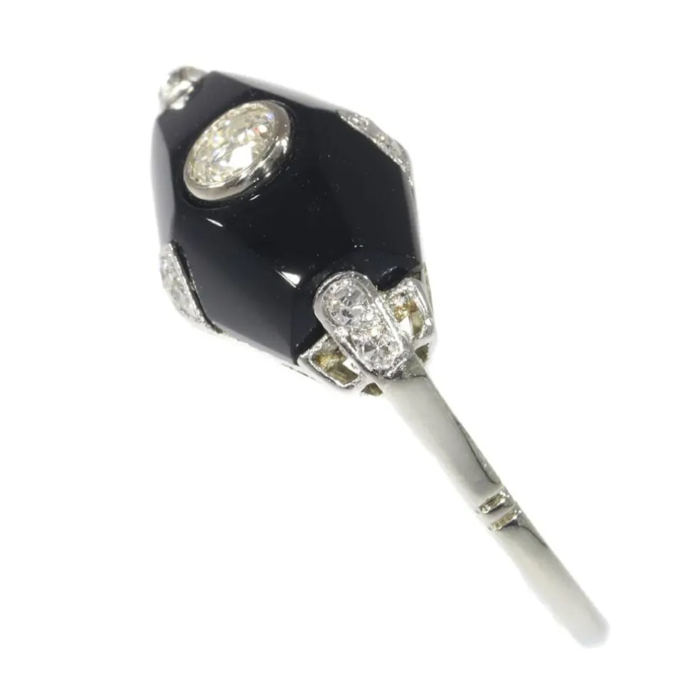Bague Art Déco diamant et onyx