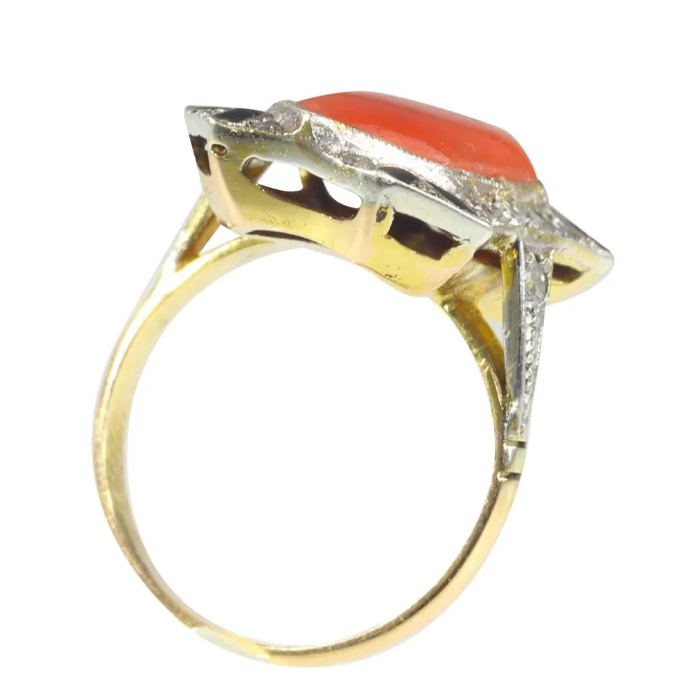 Bague Art Déco, diamants, corail et émail noir