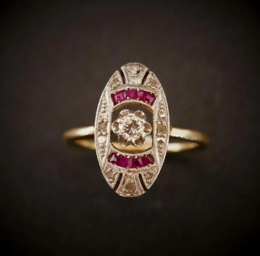 Bague Art Déco Diamants Et Rubis Calibrés