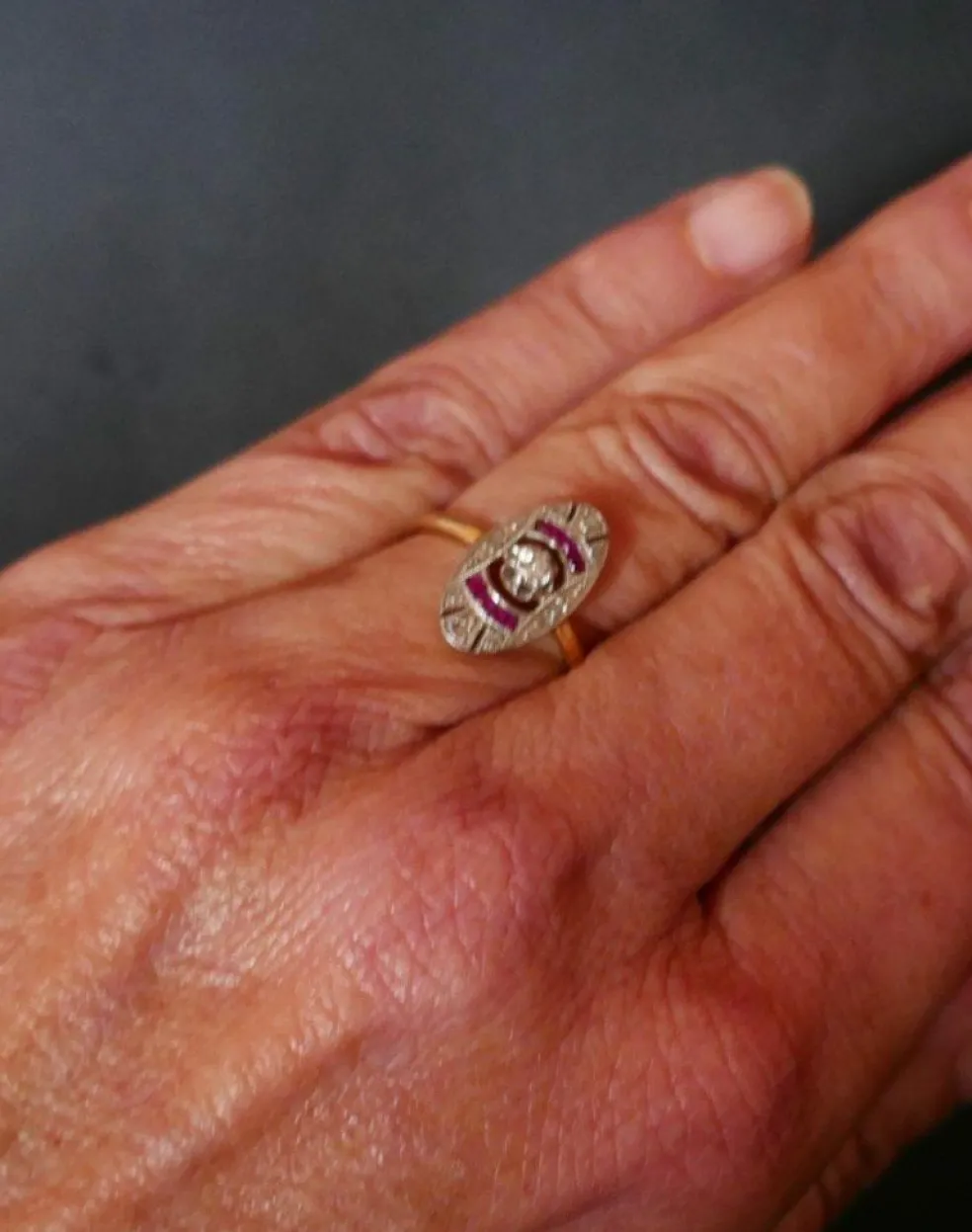 Bague Art Déco Diamants Et Rubis Calibrés