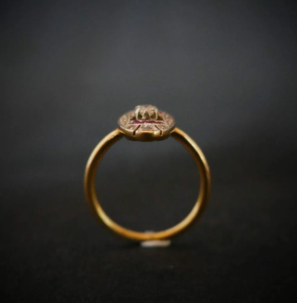 Bague Art Déco Diamants Et Rubis Calibrés