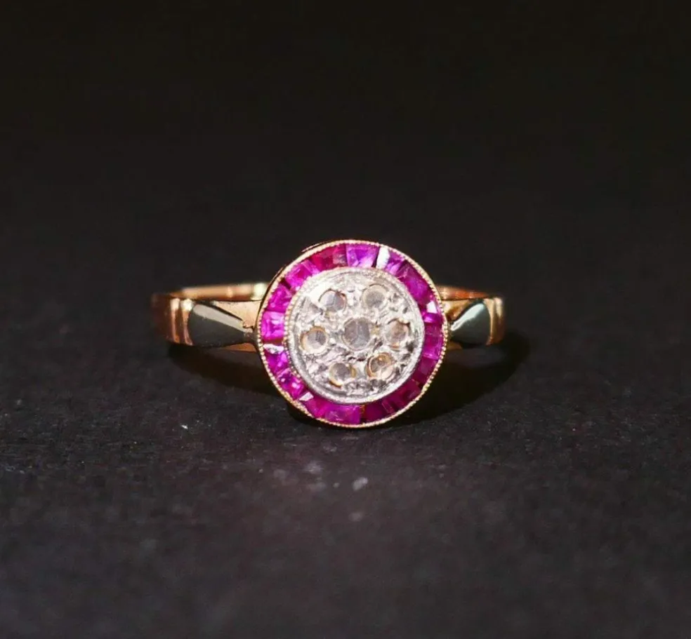 Bague Art Déco Diamants Et Rubis Calibrés, Or