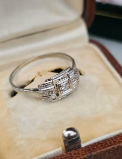 Bague Art Déco Diamants Or Blanc et Platine
