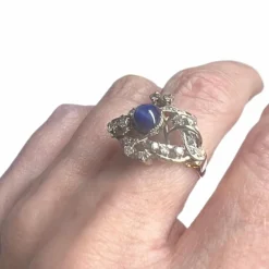Bague Art Déco diamants saphirs synthétiques