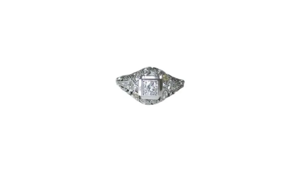 Bague Art Déco Dôme Ajouré Diamants