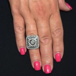 BAGUE ART DÉCO EN OR BLANC 18 KT ET DIAMANTS