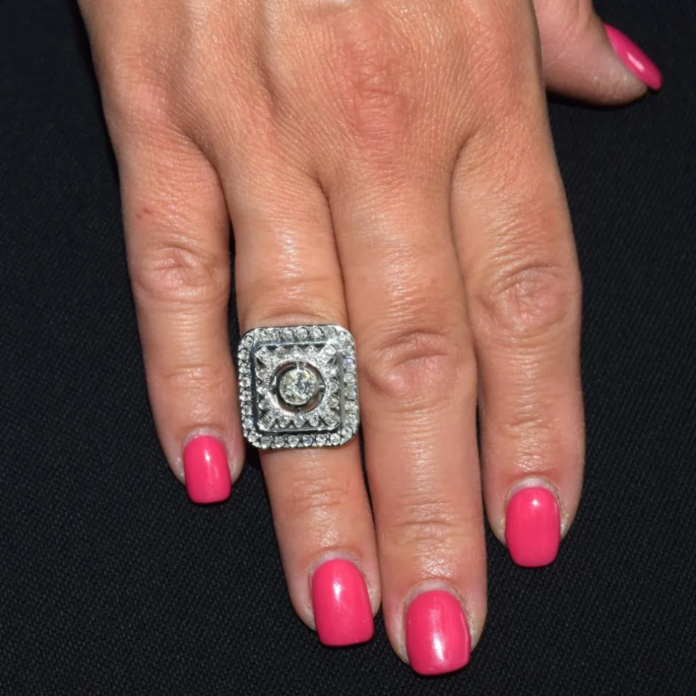 BAGUE ART DÉCO EN OR BLANC 18 KT ET DIAMANTS