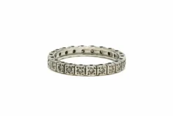Bague Art Déco en or blanc 18 carats sertie de diamants