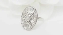 Bague art déco en or blanc et diamants