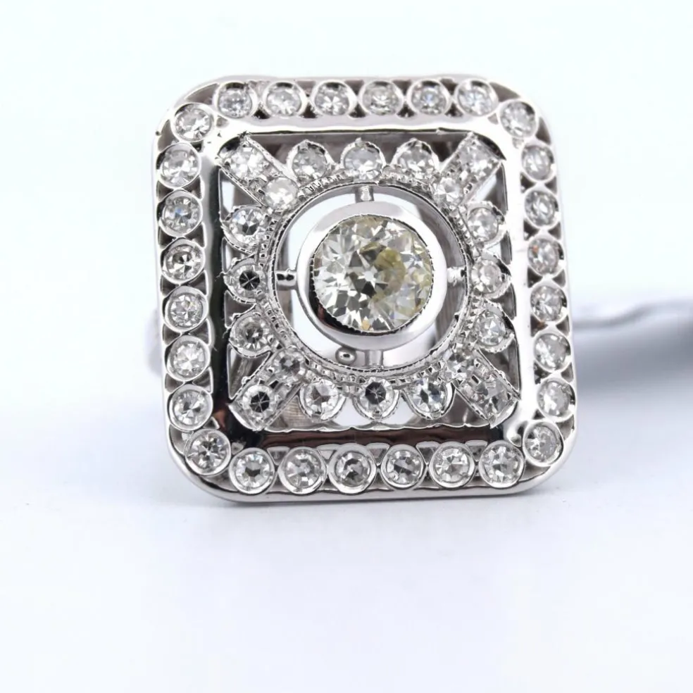 BAGUE ART DÉCO EN OR BLANC 18 KT ET DIAMANTS