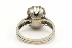 Bague Art Déco en or blanc 18 carats sertie d'une perle fine et de diamants