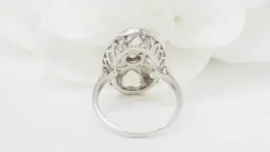 Bague art déco en or blanc et diamants