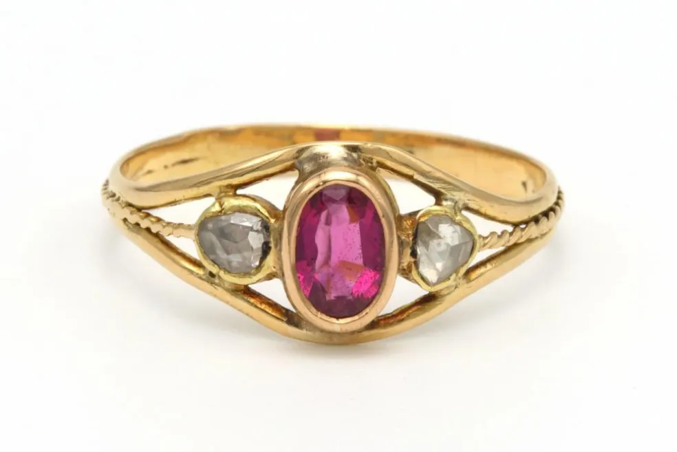 Bague Art Déco en or jaune sertie d'un cristal et de diamants