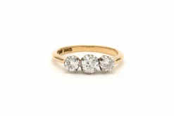 Bague Art Déco en or jaune 18 carats sertie de diamants "taille" brillant (+-0.65ct)