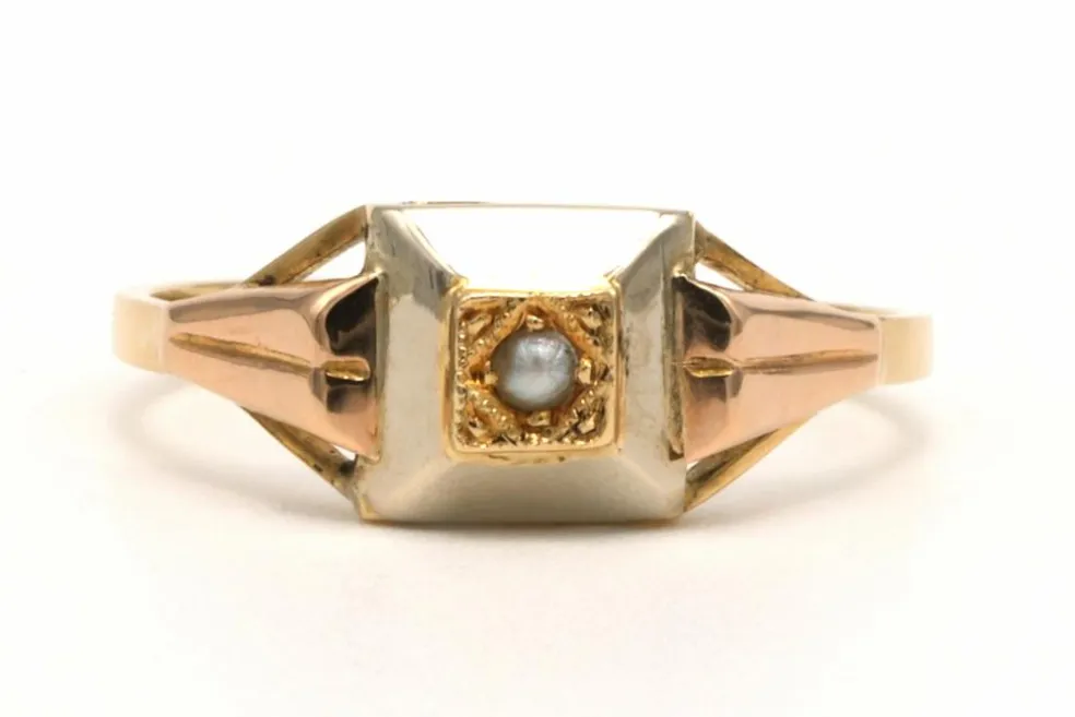 Bague Art Déco en or jaune et blanc 18 carats sertie d'une perle