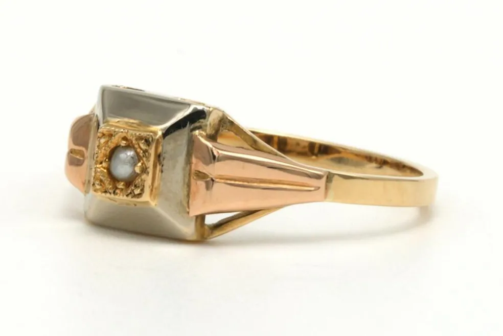 Bague Art Déco en or jaune et blanc 18 carats sertie d'une perle