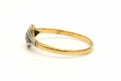 Bague Art Déco en or jaune et blanc 18 carats sertie de diamants