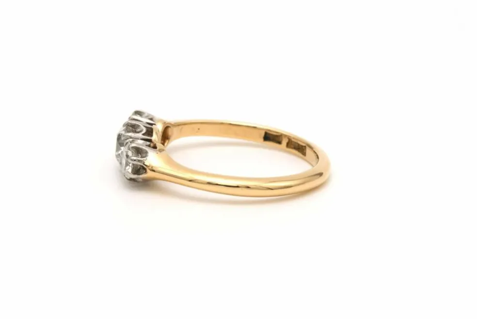 Bague Art Déco en or jaune 18 carats sertie de diamants "taille" brillant (+-0.65ct)