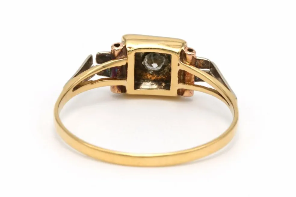 Bague Art Déco en or jaune et blanc 18 carats sertie d'un diamant