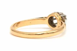 Bague Art Déco en or jaune 18 carats sertie d'un diamant (+/- 0.28 ct)