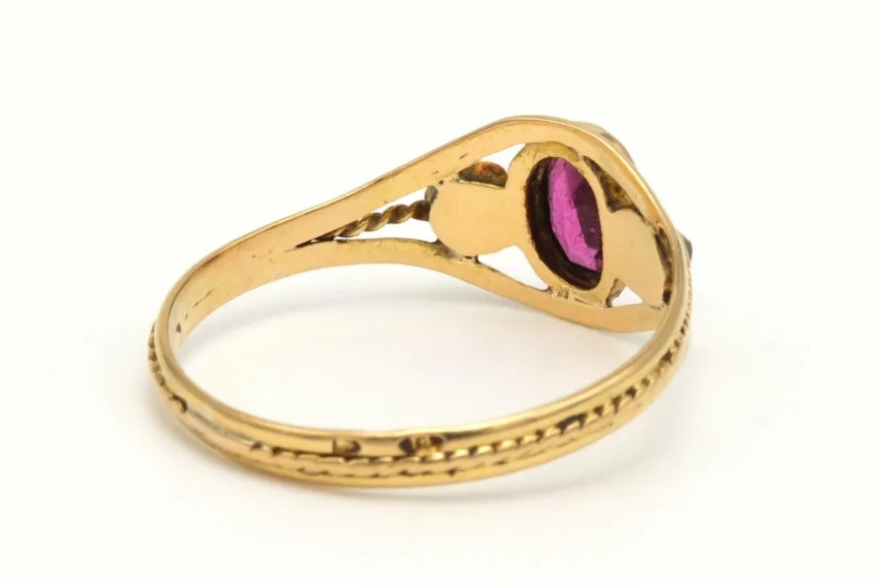 Bague Art Déco en or jaune sertie d'un cristal et de diamants