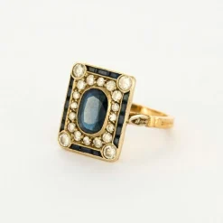 Bague Art Déco en or jaune 18K sertie diamants et saphirs