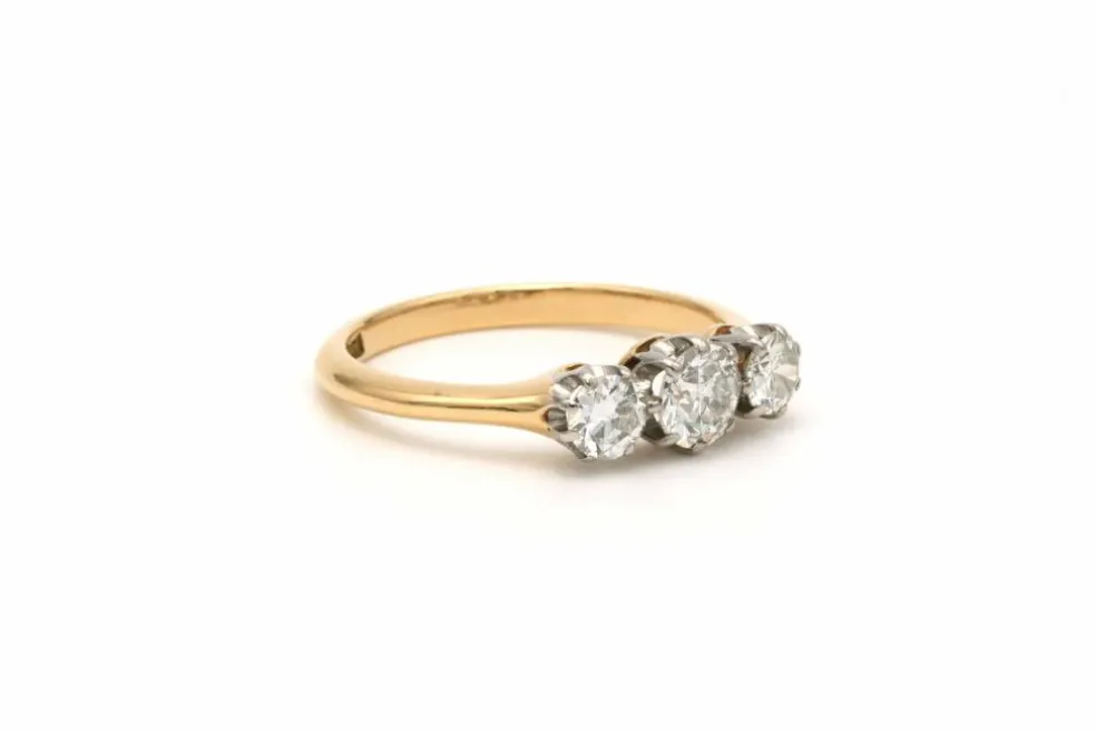 Bague Art Déco en or jaune 18 carats sertie de diamants "taille" brillant (+-0.65ct)