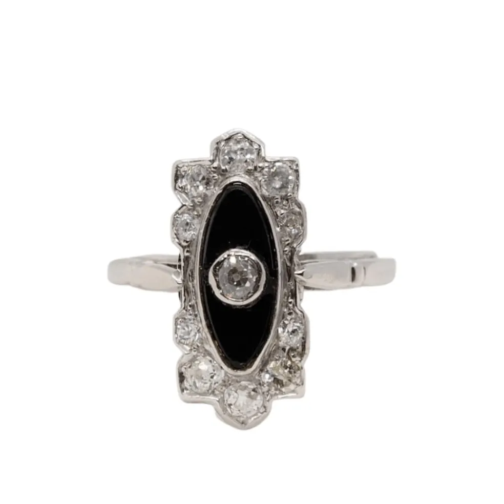 Bague Art Déco en platine, onyx et diamants