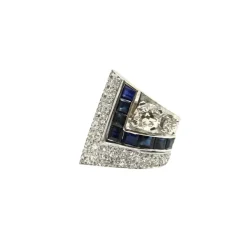 Bague Art déco en platine avec diamants et saphirs