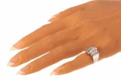 Bague Art Déco en platine et diamants