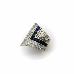 Bague Art déco en platine avec diamants et saphirs