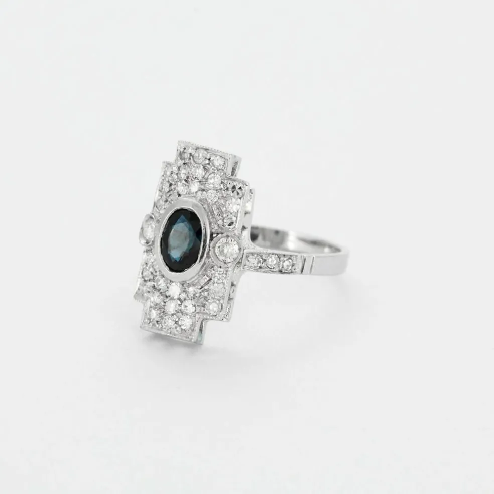 Bague Art déco en platine, saphir et diamants