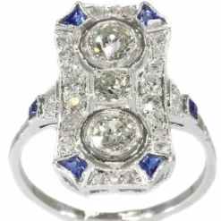 Bague Art Déco en platine et diamants