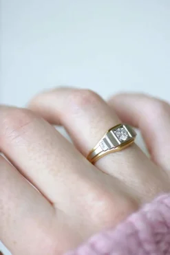 Bague Art Déco escalier deux ors et diamant