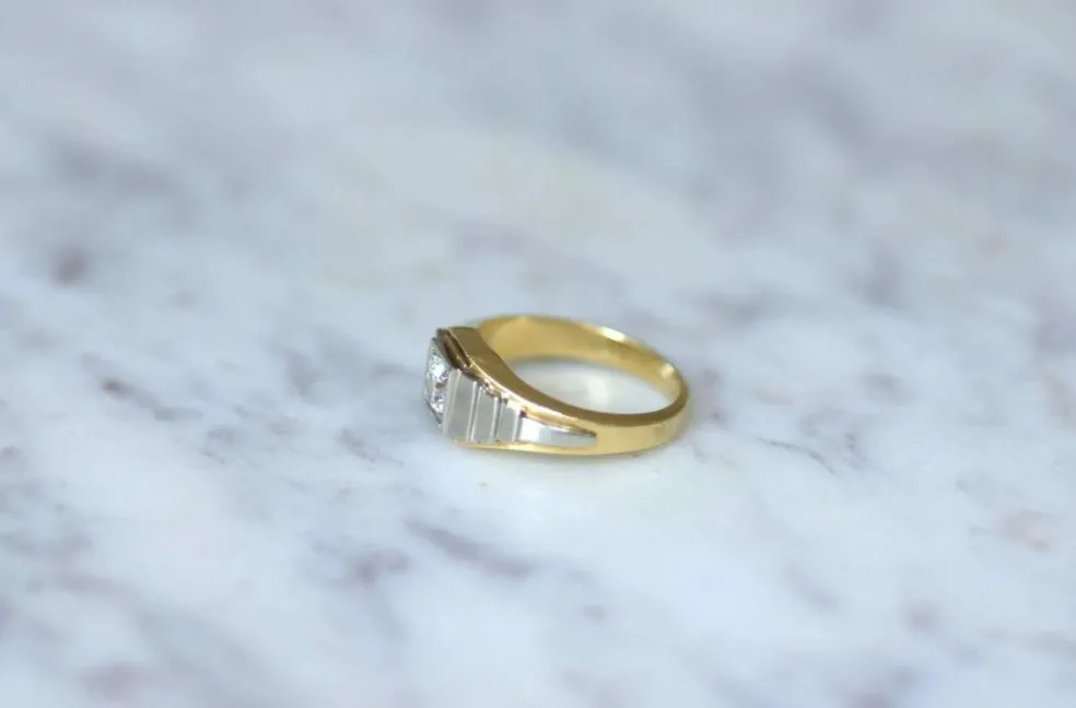 Bague Art Déco escalier deux ors et diamant