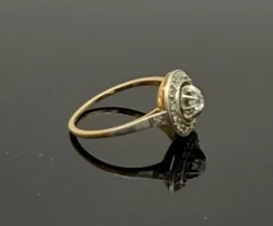 Bague Art Déco française en or jaune et platine avec diamants