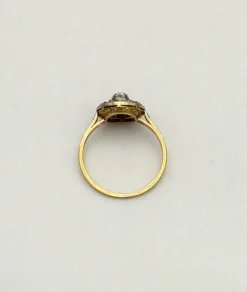 Bague Art Déco française en or jaune et platine avec diamants