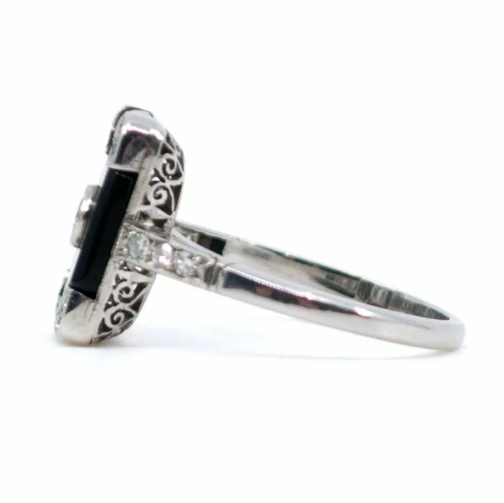 Bague Art Déco Onyx Diamants