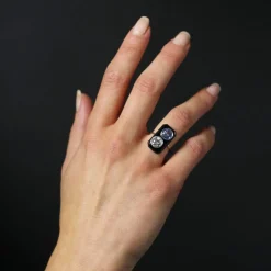 Bague Art Déco onyx diamant et saphir