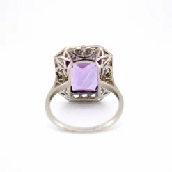 Bague Art Déco, Or 18 Carats, Platine, Améthyste et Diamants