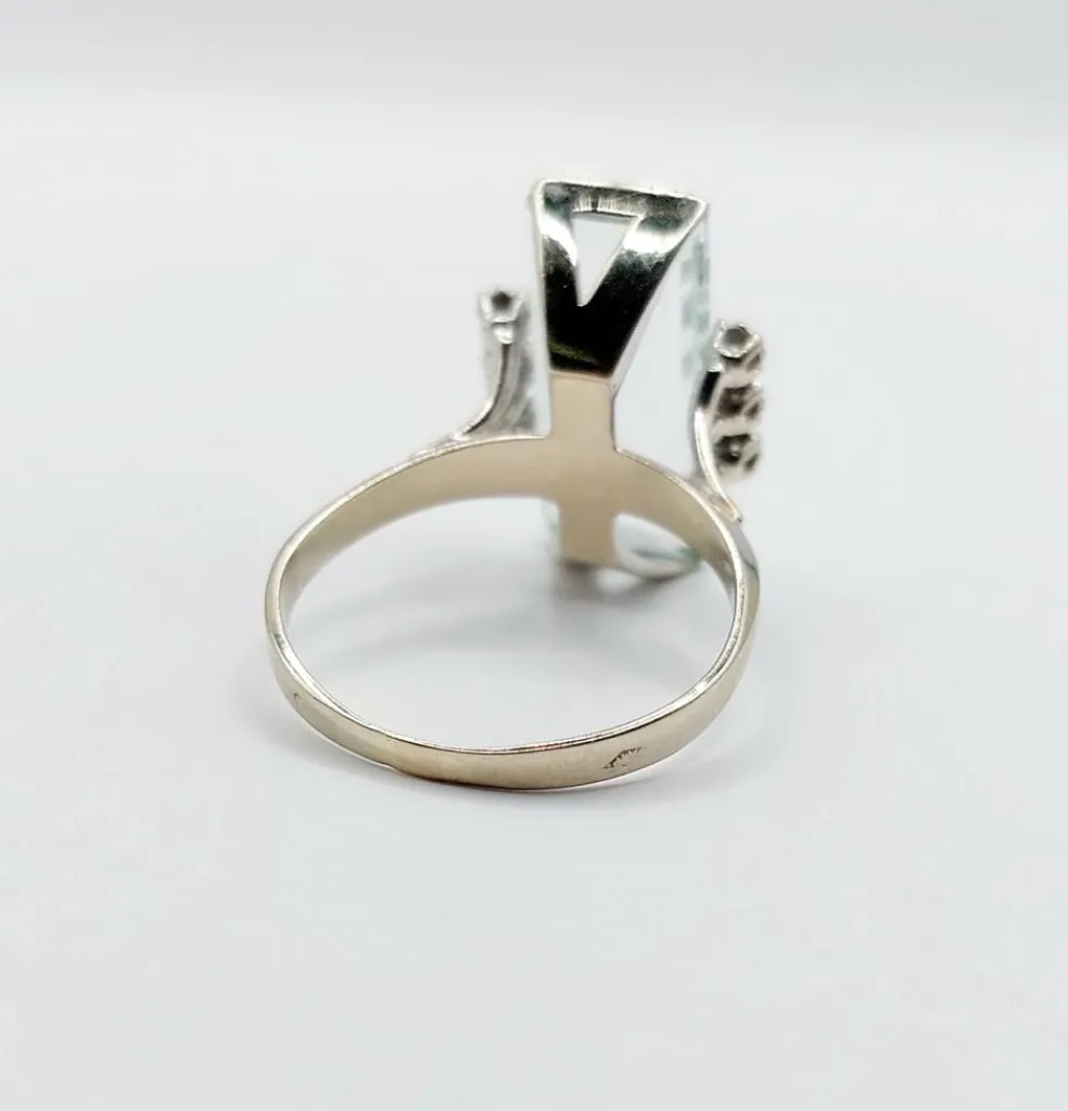 Bague Art Déco or blanc, aigue marine et diamants (circa 1960)