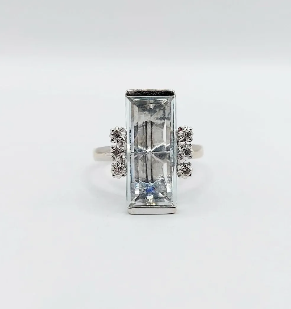 Bague Art Déco or blanc, aigue marine et diamants (circa 1960)