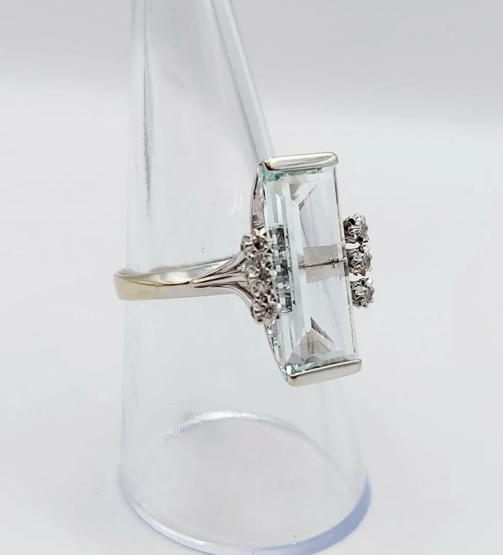 Bague Art Déco or blanc, aigue marine et diamants (circa 1960)