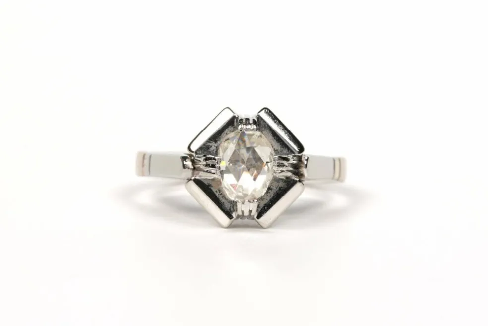 Bague Art Déco or blanc diamant