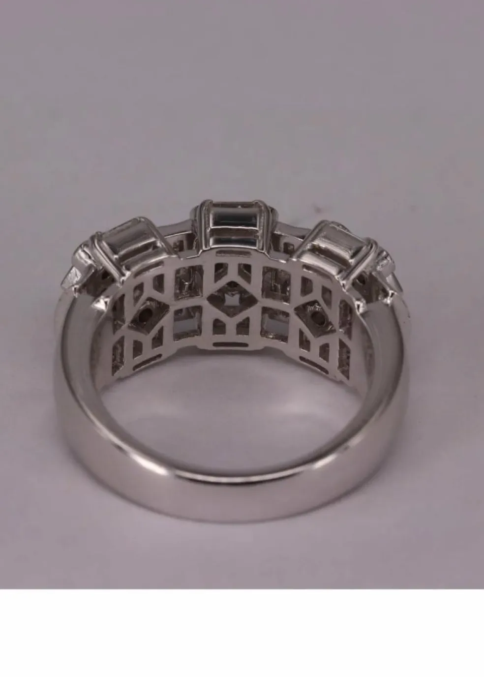 Bague Art Déco Or blanc et Diamants