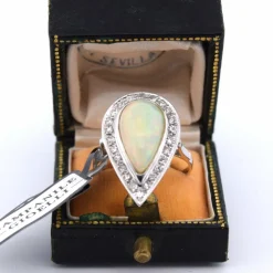 Bague Art Déco Or Blanc Opale