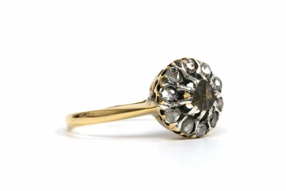 Bague Art Déco or jaune, diamants taille rose
